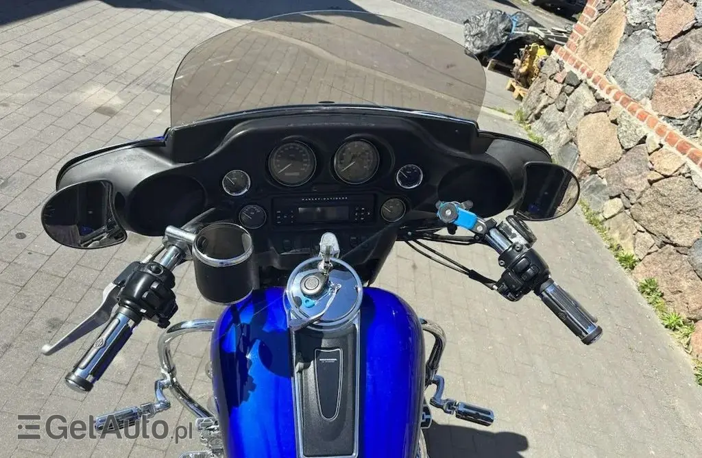 HARLEY-DAVIDSON Dyna 