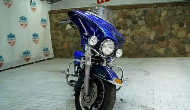 HARLEY-DAVIDSON Dyna 