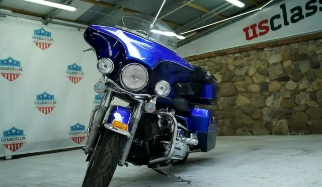 HARLEY-DAVIDSON Dyna 