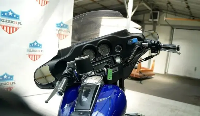 HARLEY-DAVIDSON Dyna 