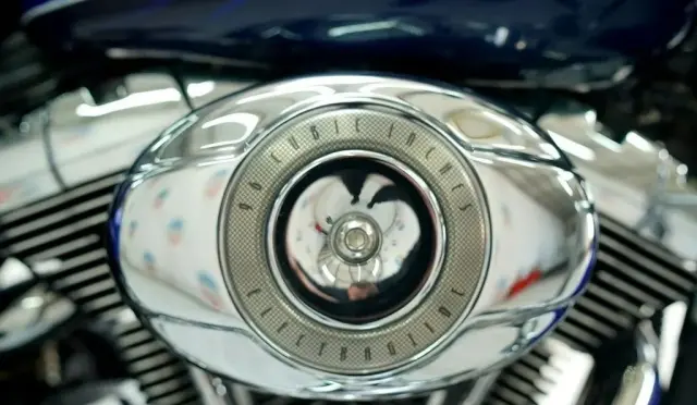 HARLEY-DAVIDSON Dyna 