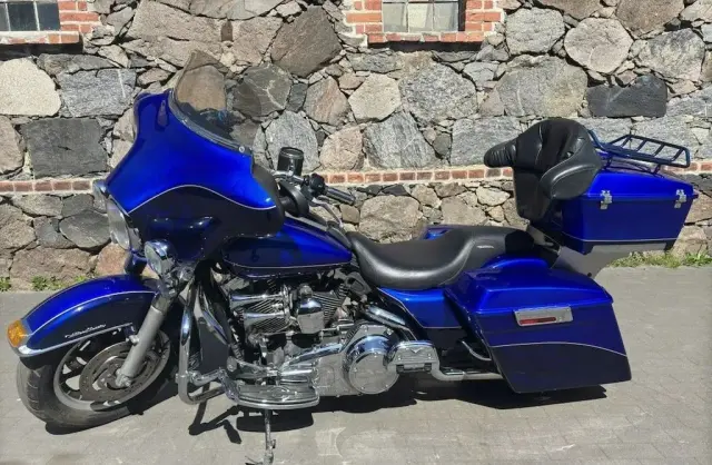 HARLEY-DAVIDSON Dyna 