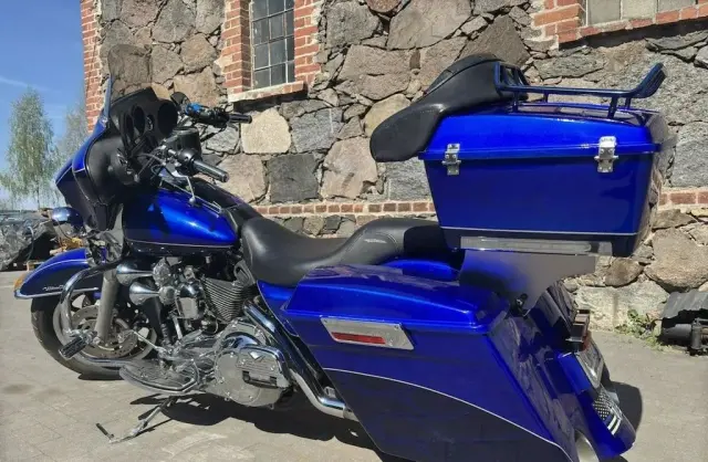 HARLEY-DAVIDSON Dyna 