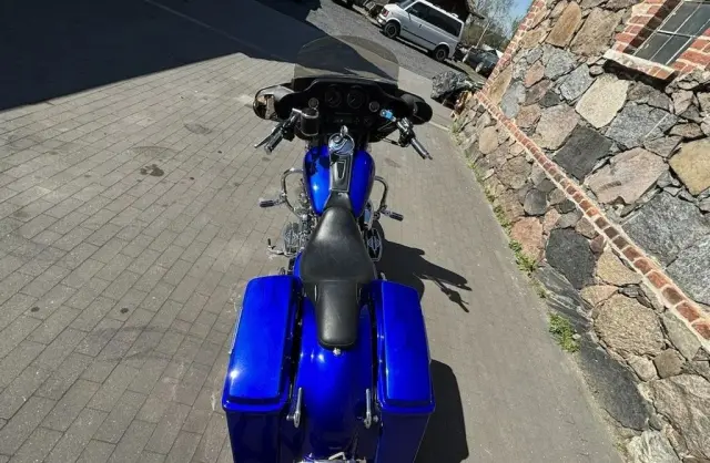 HARLEY-DAVIDSON Dyna 