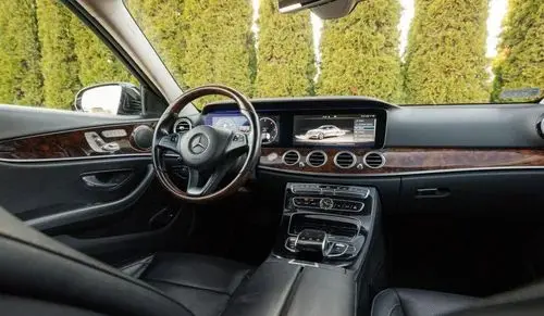 MERCEDES-BENZ Klasa E 