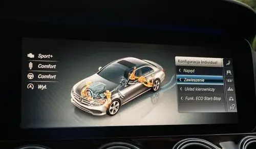 MERCEDES-BENZ Klasa E 