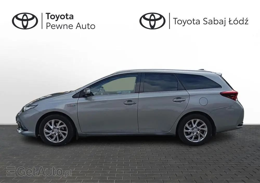 TOYOTA Auris Hybrid 135 Premium