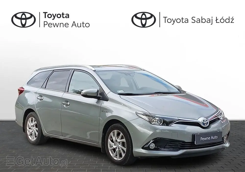 TOYOTA Auris Hybrid 135 Premium