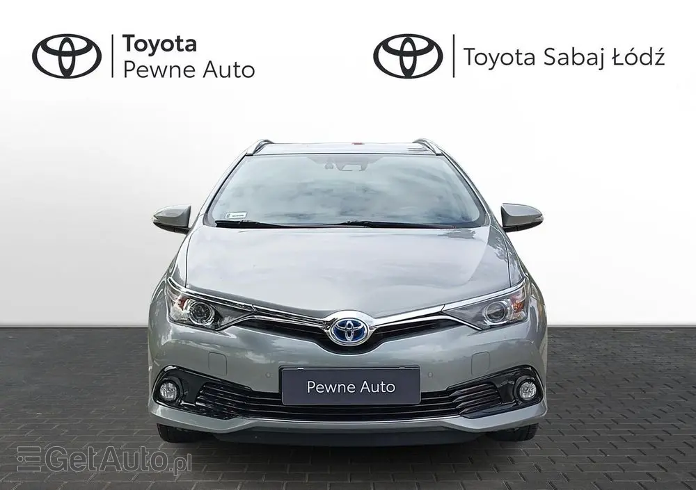 TOYOTA Auris Hybrid 135 Premium
