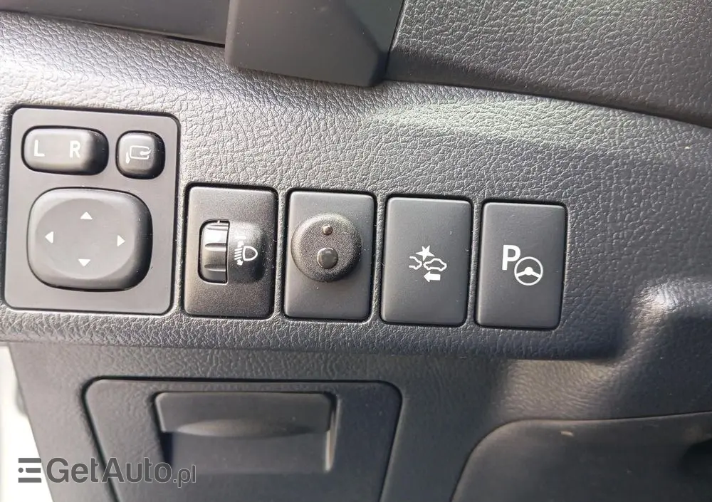 TOYOTA Auris Hybrid 135 Premium