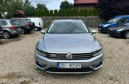 VOLKSWAGEN Passat Alltrack 