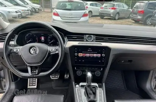 VOLKSWAGEN Passat Alltrack 