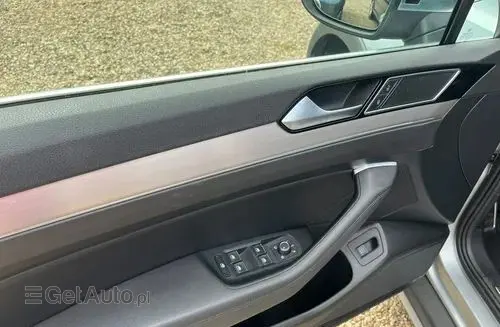 VOLKSWAGEN Passat Alltrack 
