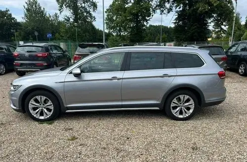 VOLKSWAGEN Passat Alltrack 