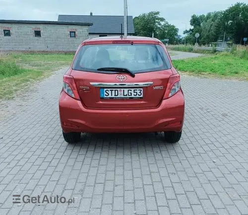 TOYOTA Yaris 