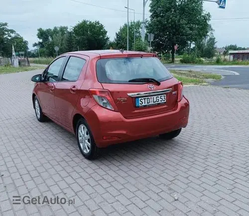 TOYOTA Yaris 