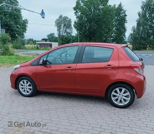 TOYOTA Yaris 