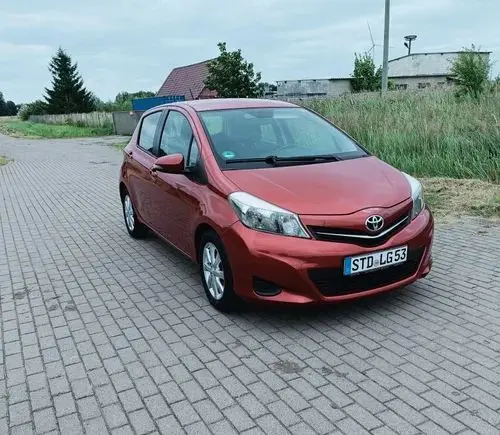 TOYOTA Yaris 