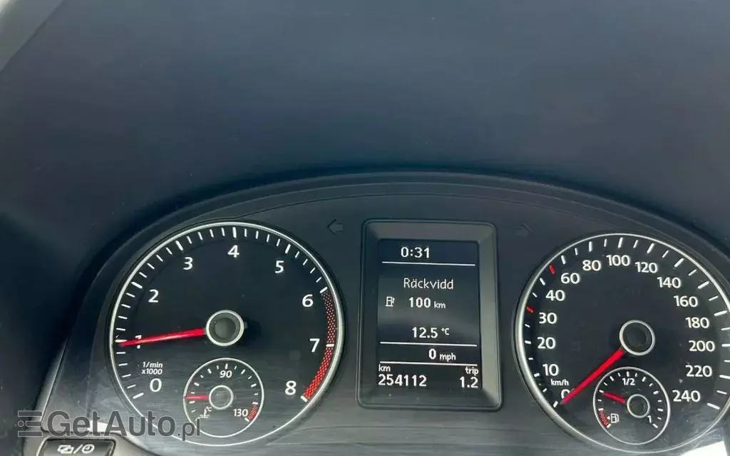 VOLKSWAGEN Caddy California 