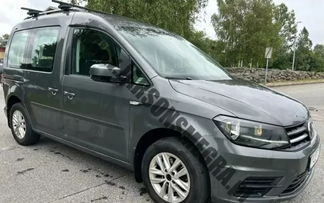 VOLKSWAGEN Caddy California 