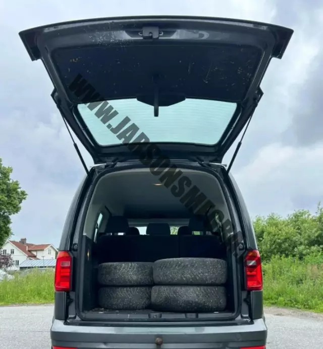 VOLKSWAGEN Caddy California 