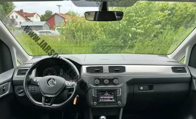 VOLKSWAGEN Caddy California 