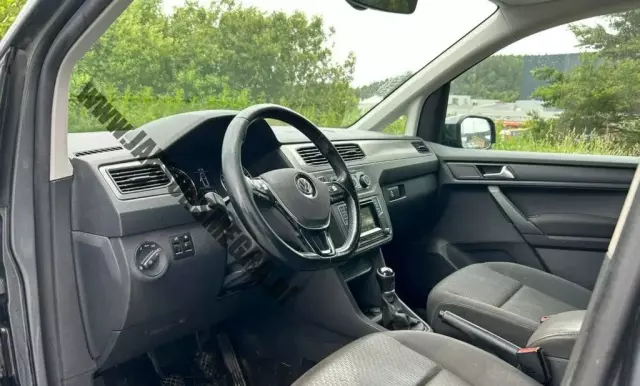 VOLKSWAGEN Caddy California 