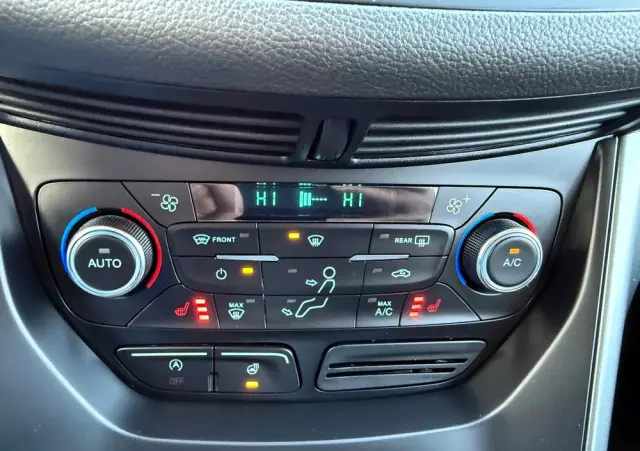 FORD Kuga 2.0 TDCi 4x4 Cool & Connect