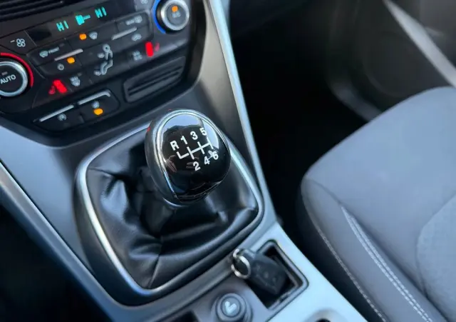 FORD Kuga 2.0 TDCi 4x4 Cool & Connect