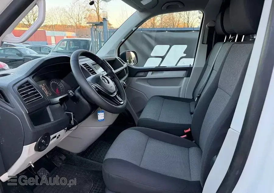 VOLKSWAGEN 2.0TDI 140ps 4MOTION Transporter T6 Długi Webasto SERWISOWANY Bezwypadek 2x przesuwne drzwi 