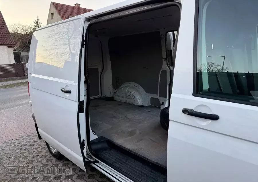 VOLKSWAGEN 2.0TDI 140ps 4MOTION Transporter T6 Długi Webasto SERWISOWANY Bezwypadek 2x przesuwne drzwi 
