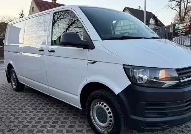 VOLKSWAGEN 2.0TDI 140ps 4MOTION Transporter T6 Długi Webasto SERWISOWANY Bezwypadek 2x przesuwne drzwi 
