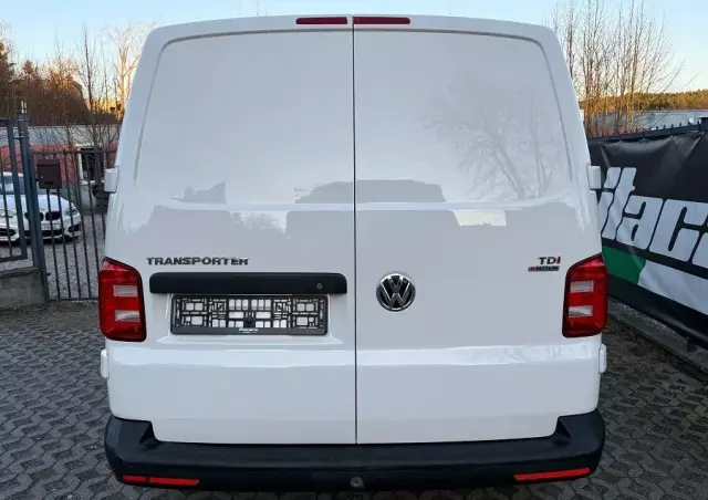 VOLKSWAGEN 2.0TDI 140ps 4MOTION Transporter T6 Długi Webasto SERWISOWANY Bezwypadek 2x przesuwne drzwi 