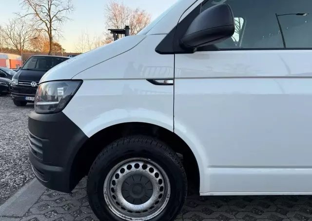 VOLKSWAGEN 2.0TDI 140ps 4MOTION Transporter T6 Długi Webasto SERWISOWANY Bezwypadek 2x przesuwne drzwi 