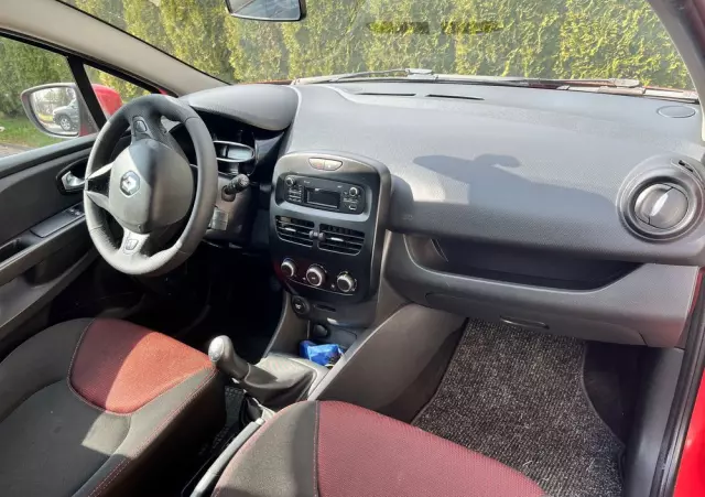 RENAULT Clio 1.2 16V 75 Life
