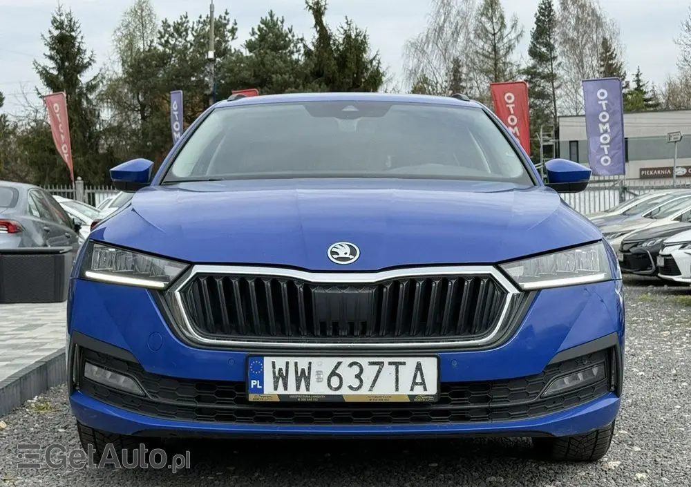 SKODA Octavia 