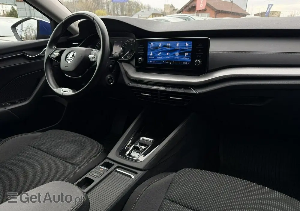SKODA Octavia 