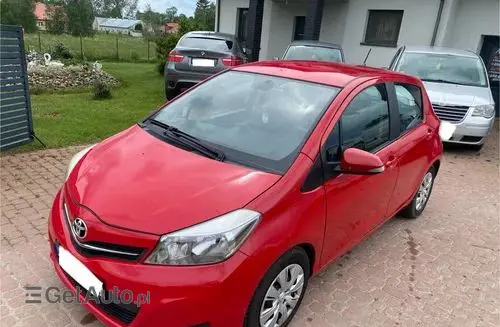 TOYOTA Yaris 