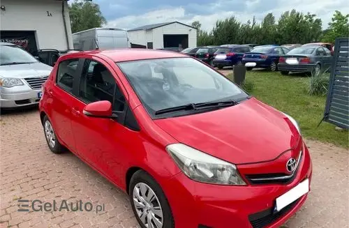TOYOTA Yaris 