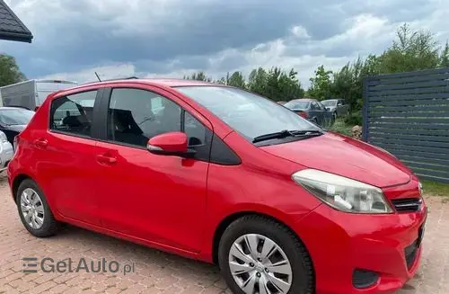 TOYOTA Yaris 