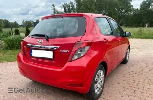 TOYOTA Yaris 