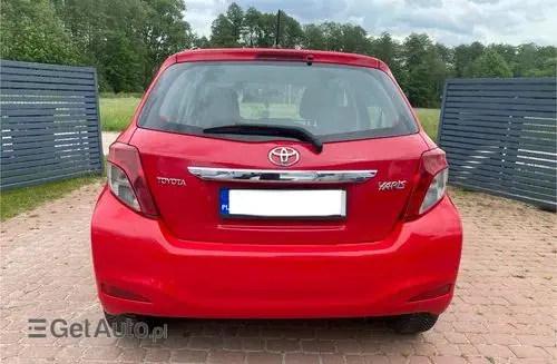 TOYOTA Yaris 
