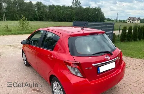 TOYOTA Yaris 