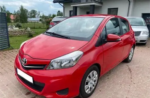 TOYOTA Yaris 