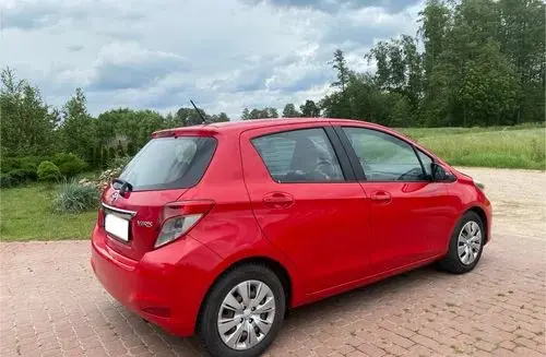 TOYOTA Yaris 