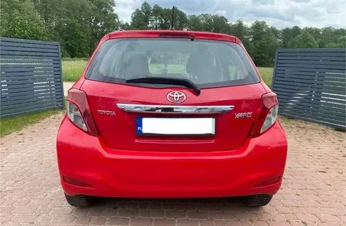 TOYOTA Yaris 