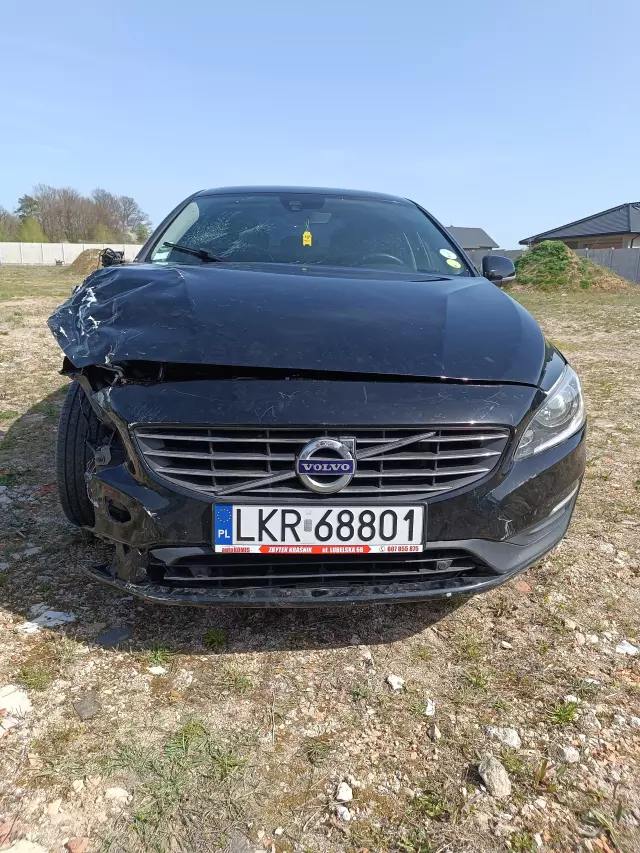 VOLVO S60 Momentum