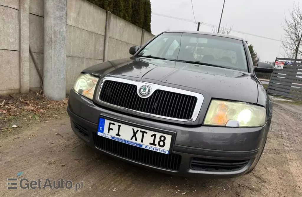 SKODA Superb 