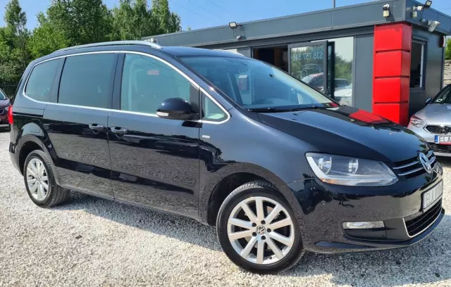 VOLKSWAGEN Sharan 