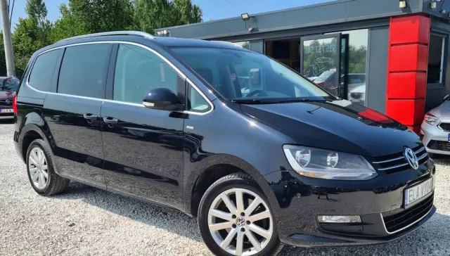 VOLKSWAGEN Sharan 